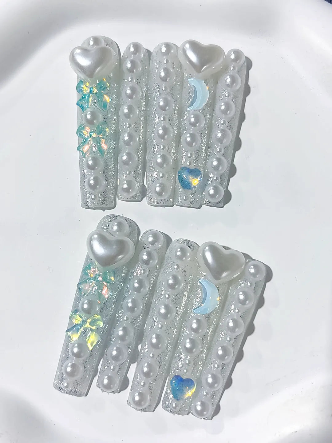 White Multicolor Silver Holographic Heart Rhinestone press on nails close up
