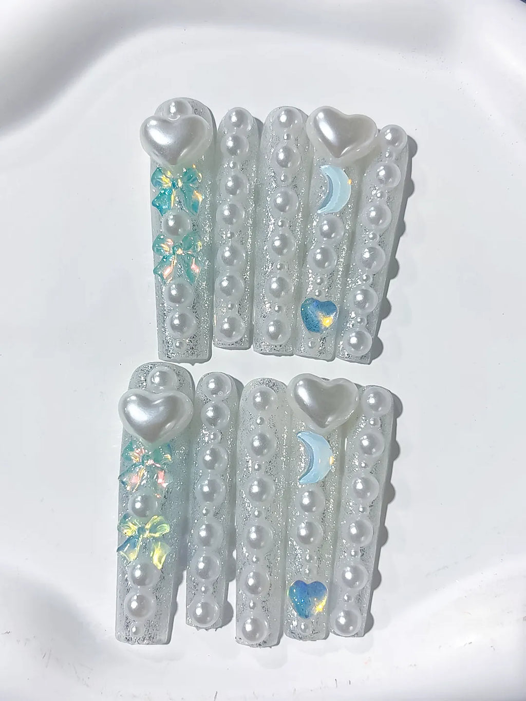 White Multicolor Silver Holographic Heart Rhinestone press on nails detail view