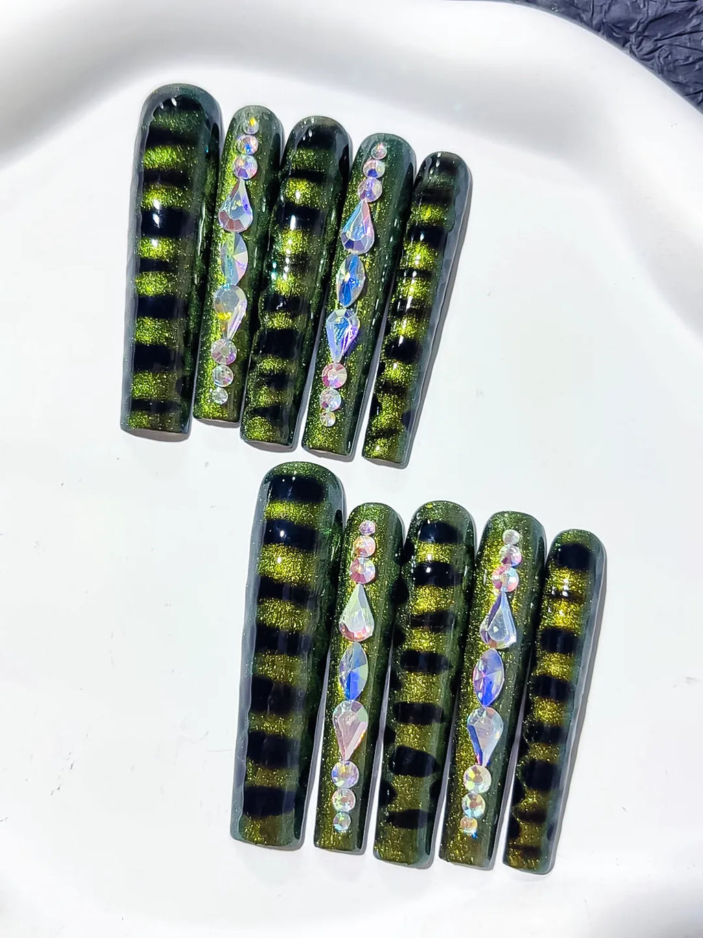 Black Green Gold Multicolor Metallic Rhinestone press on nails detail view