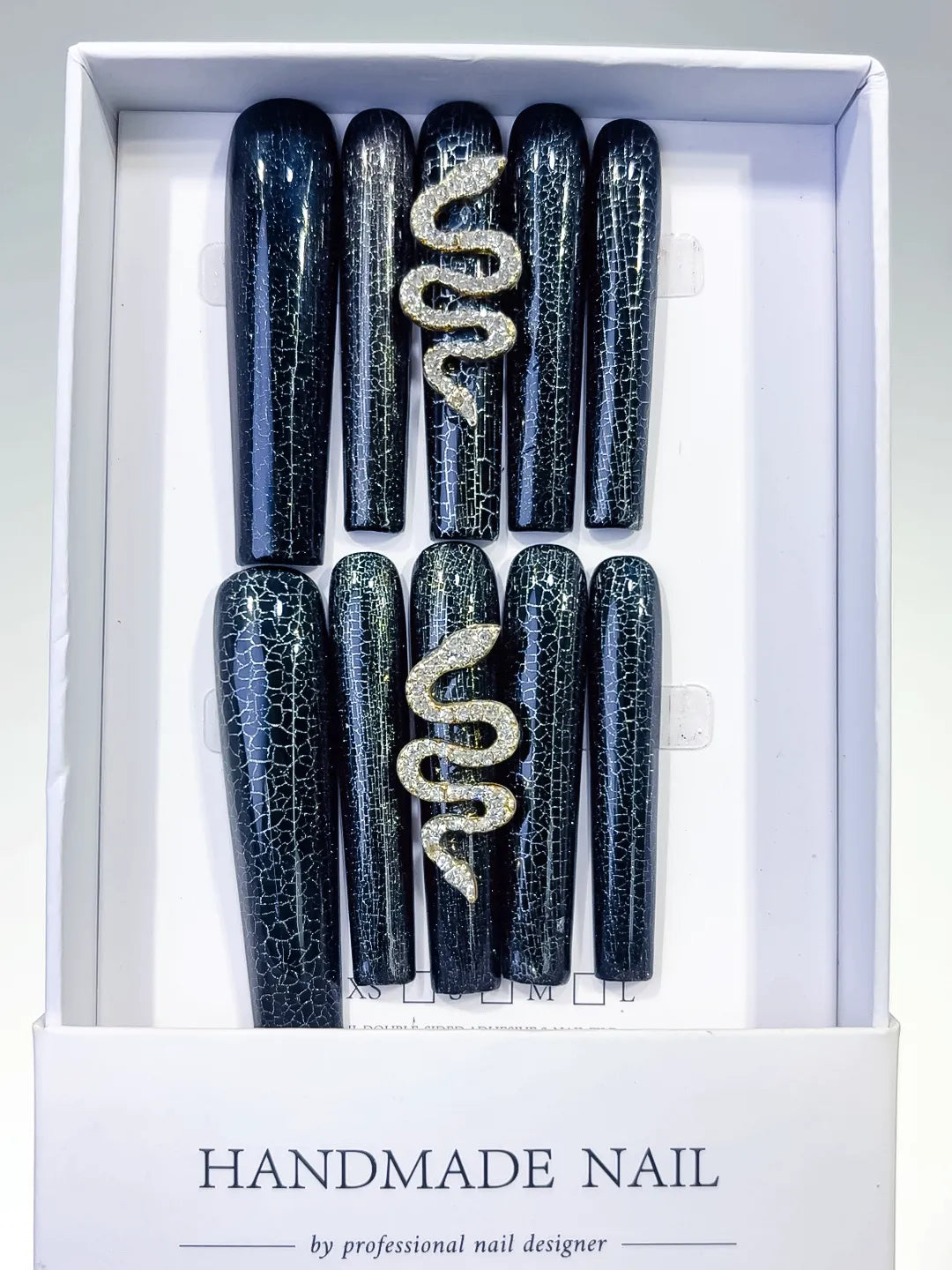 Black Silver Glitter Snake Crackle press on nails full set view