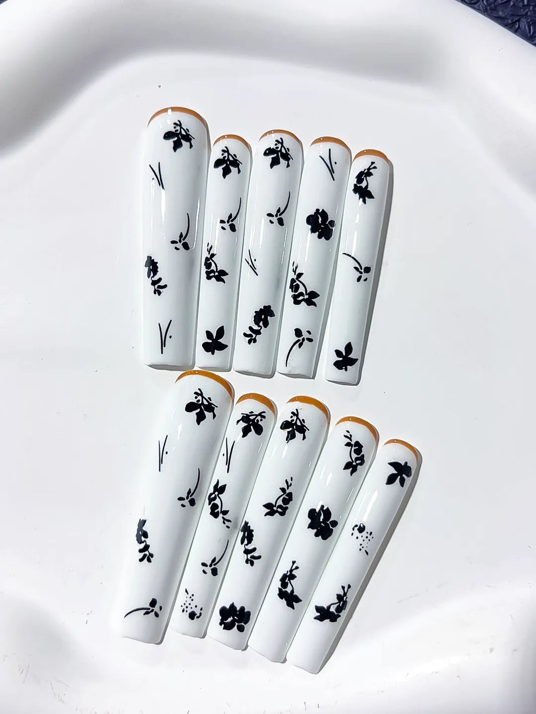 White Black Gold Floral press on nails close up