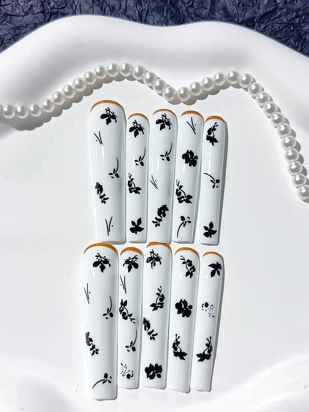 White Black Gold Floral press on nails detail view
