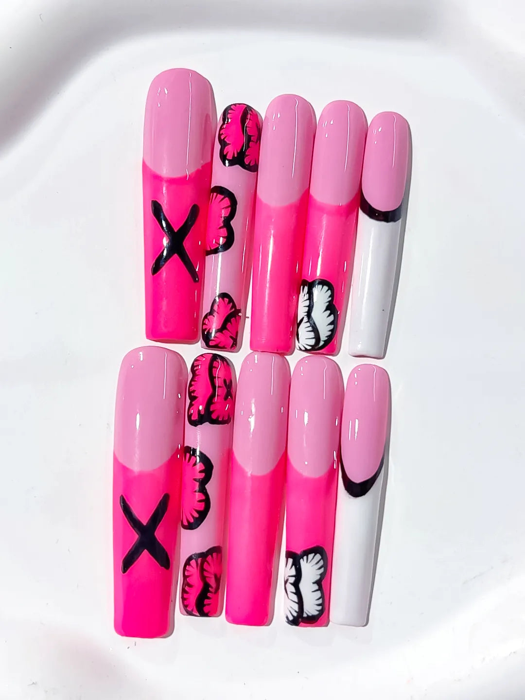 Pink White Black Abstract Lip Print press on nails detail view