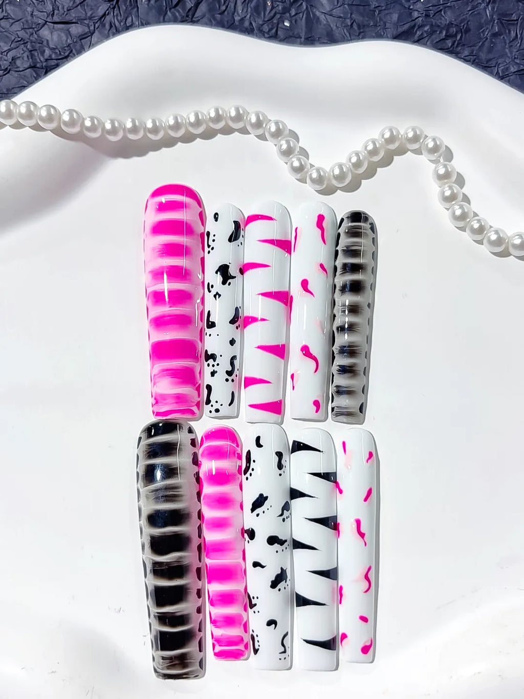 Pink White Black Abstract Stripe press on nails detail view