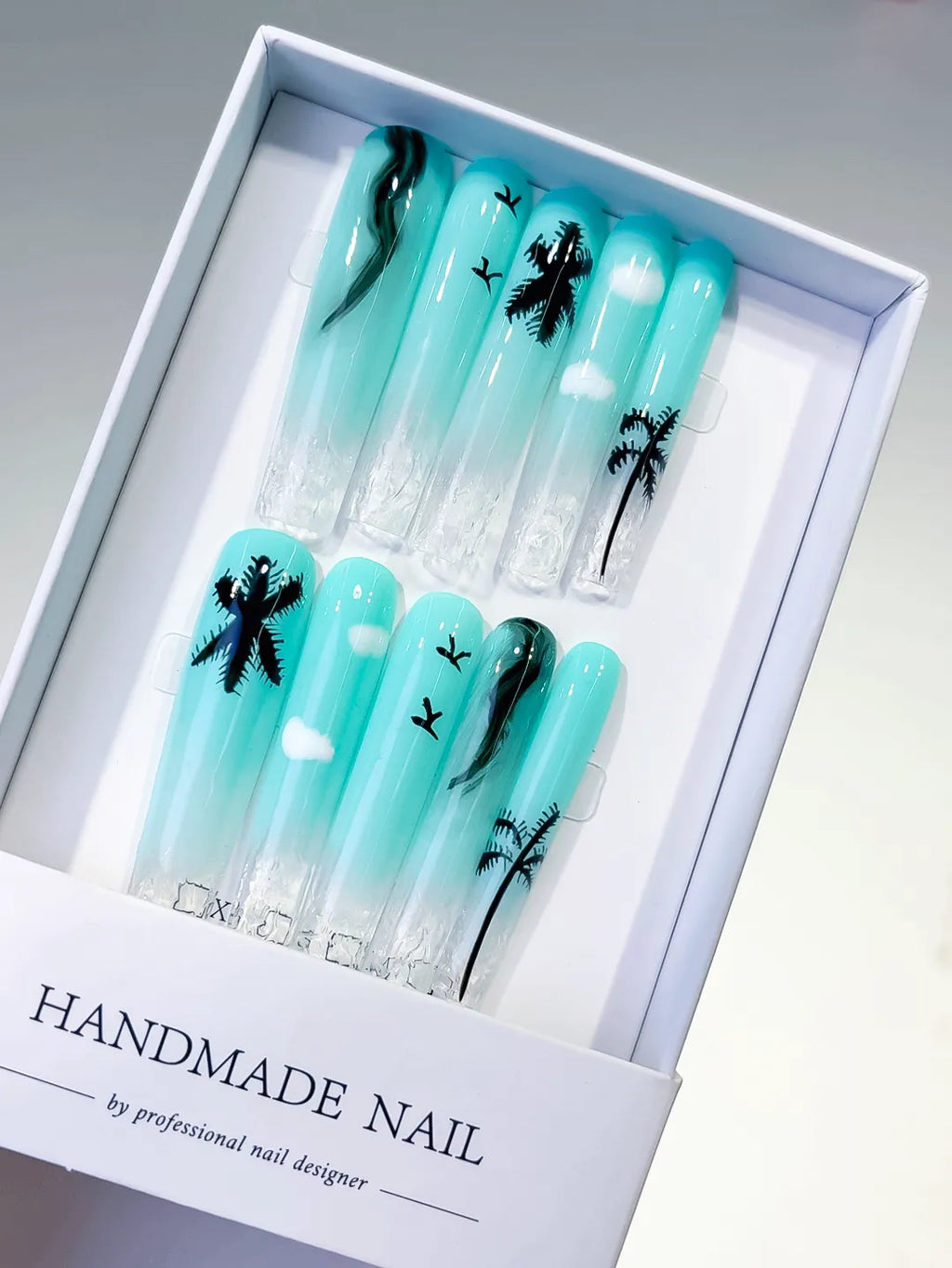 Blue White Black Ombre Palm Tree Cloud press on nails