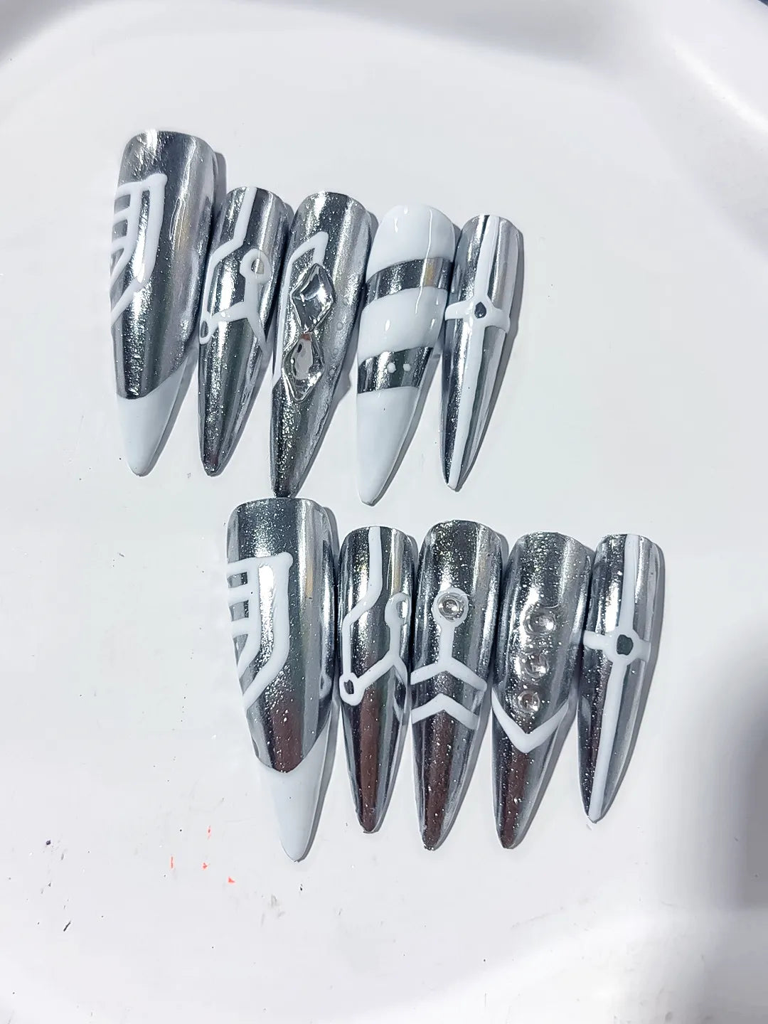 Silver White Metallic Geometric Stud press on nails detail view