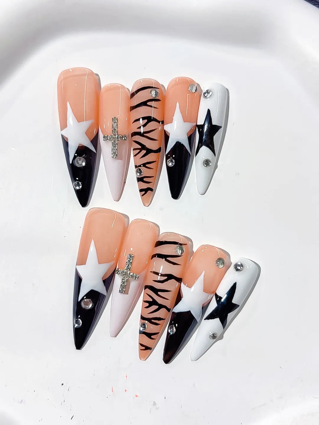 Nude White Black Abstract Star Animal Print Bow Rhinestone press on nails detail view