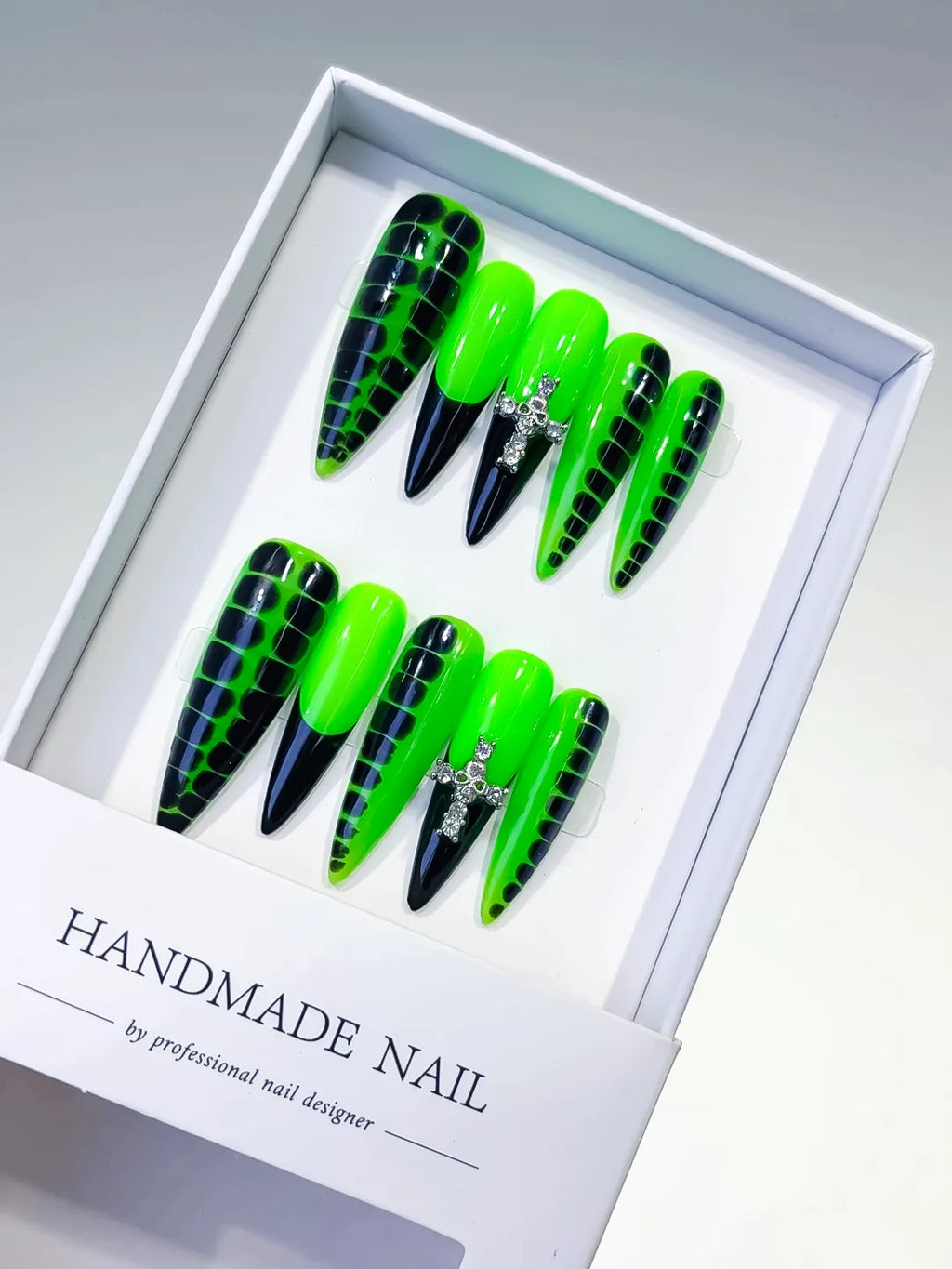 Green Black Silver Abstract Animal Print Cross Rhinestone press on nails