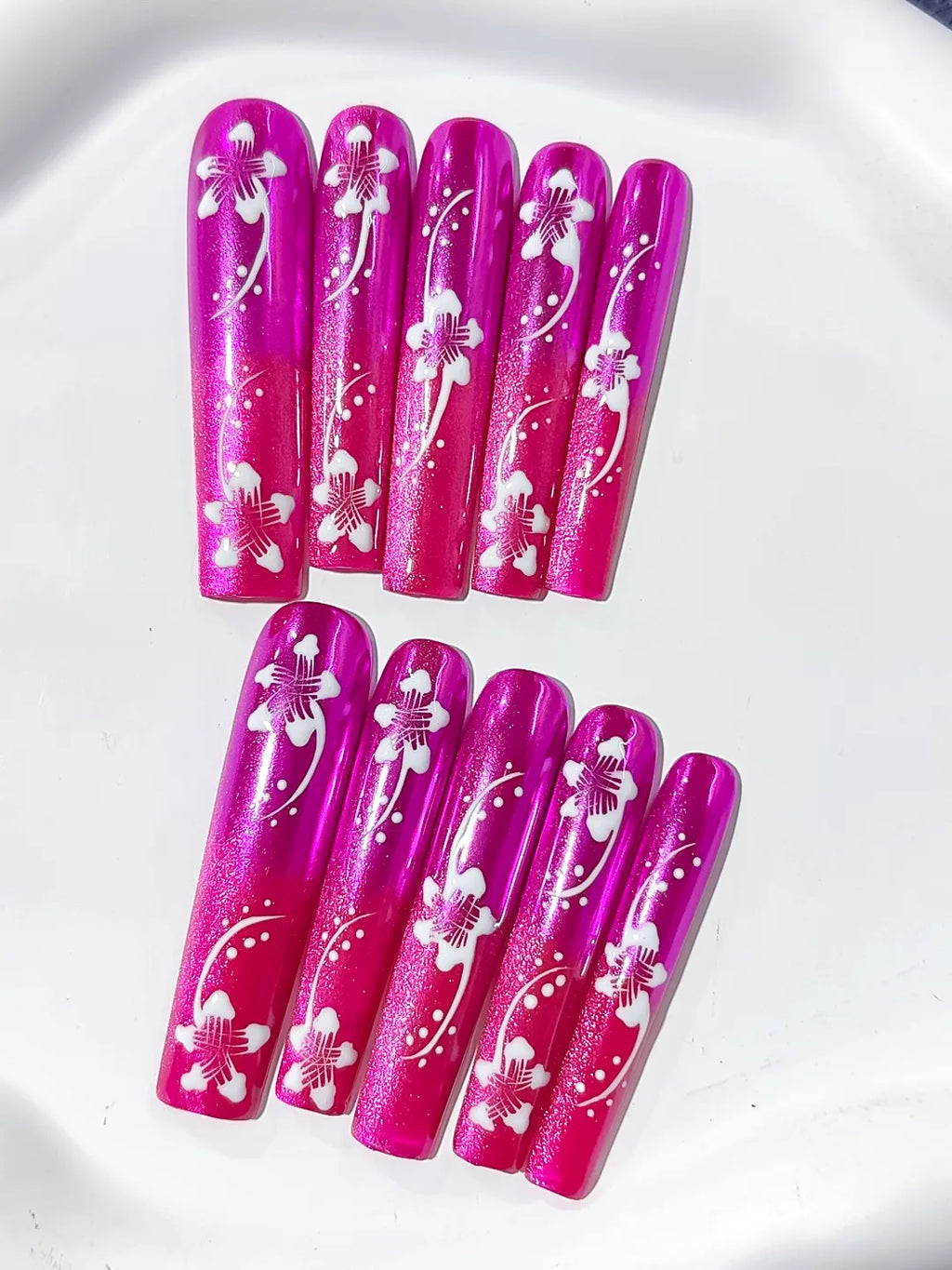 Pink White Floral press on nails detail view