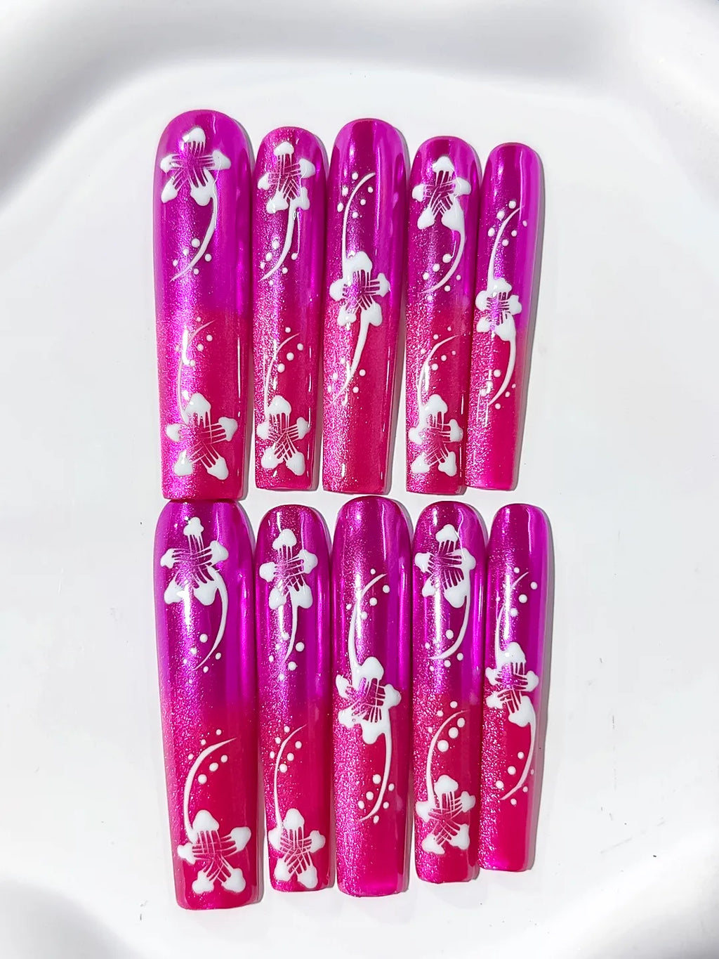 Pink White Floral press on nails detail view