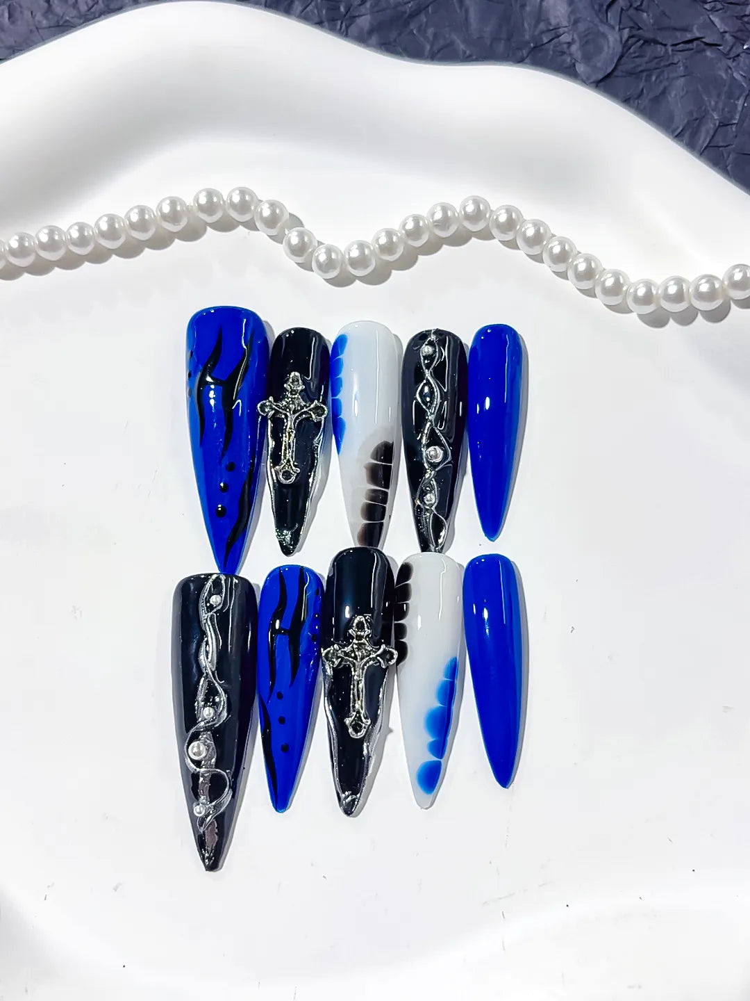 Blue Black White Silver Abstract Cross Chain press on nails close up
