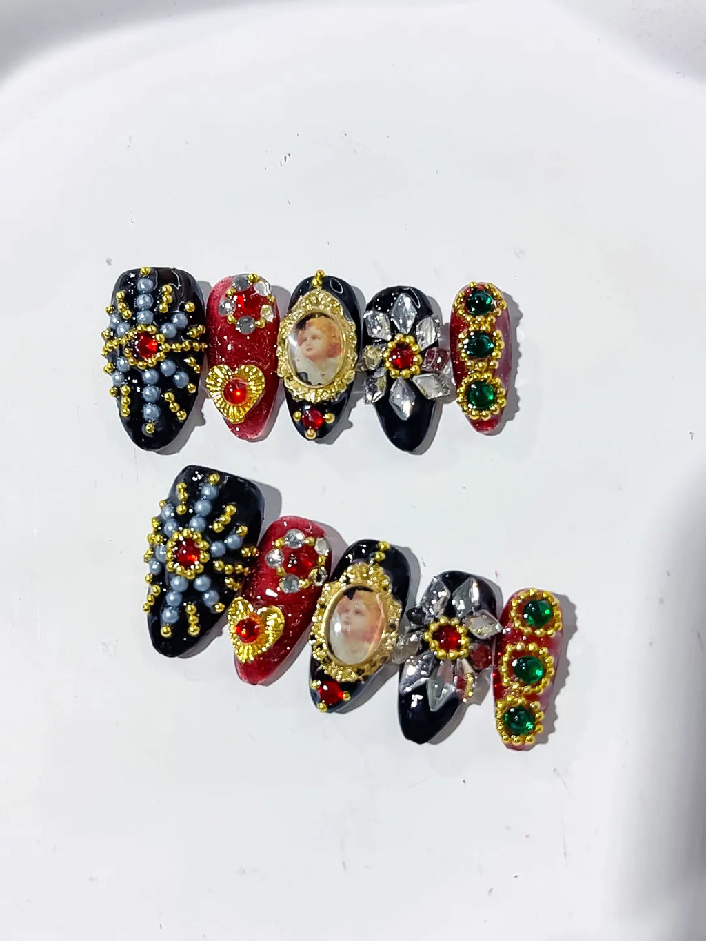 Black Gold Red Green Silver Glitter Portrait Pearl 3D press on nails close up