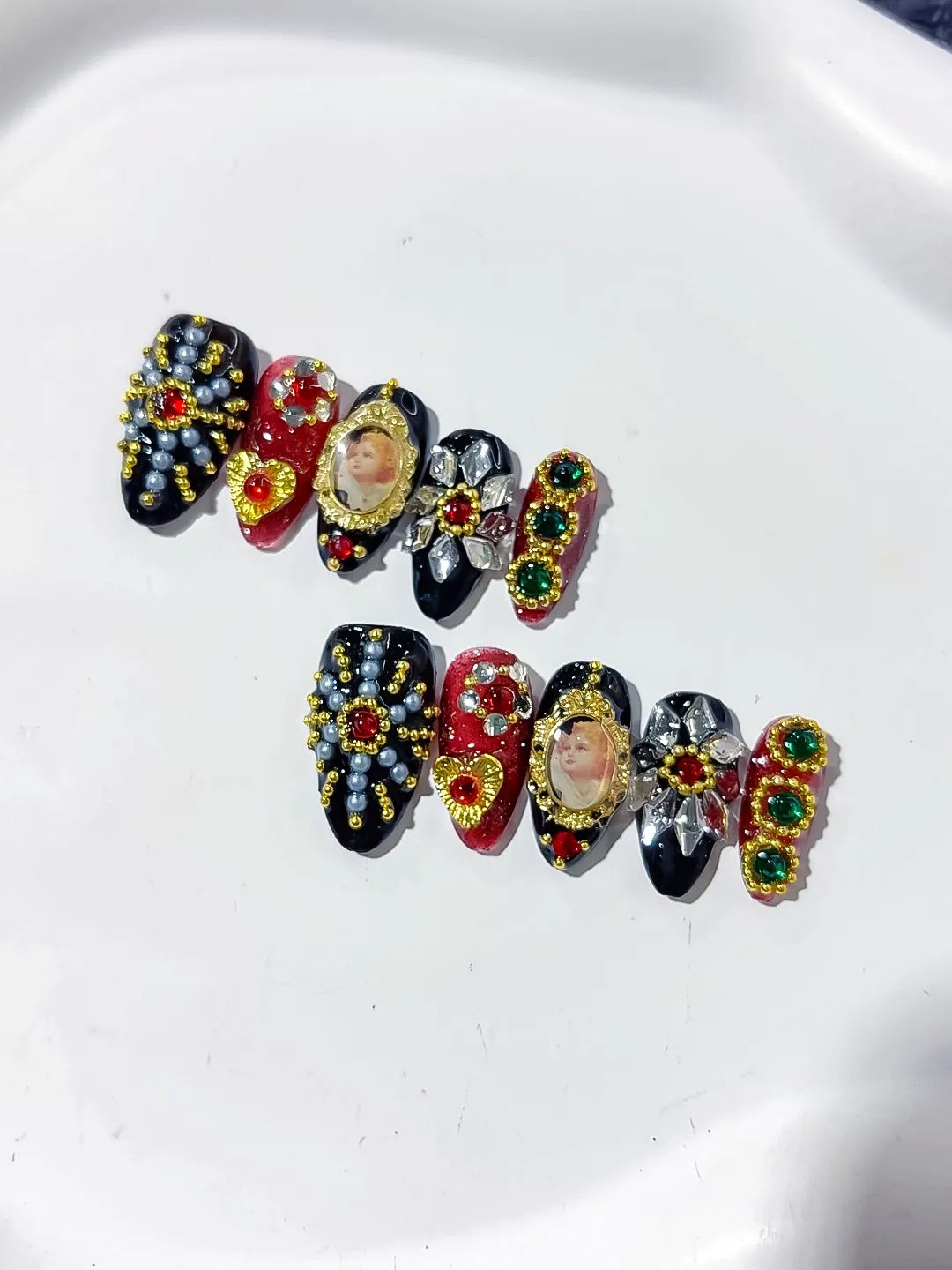 Black Gold Red Green Silver Glitter Portrait Pearl 3D press on nails detail view