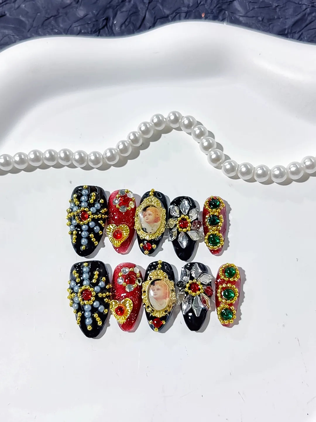 Black Gold Red Green Silver Glitter Portrait Pearl 3D press on nails detail view