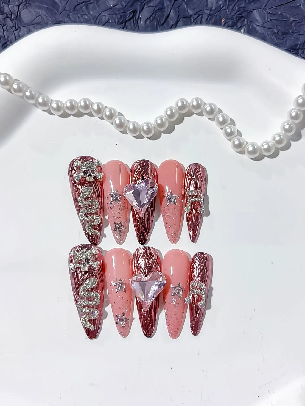 Gold Pink Silver Metallic Snake Heart Star Rhinestone press on nails detail view