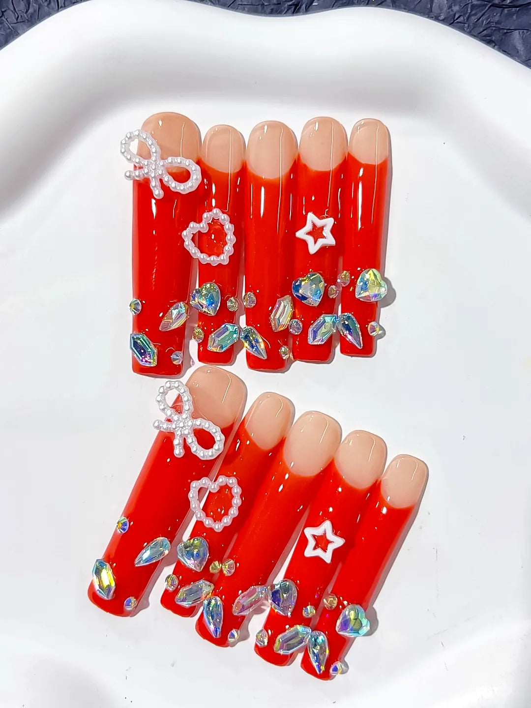 Red White Silver Multicolor Solid color Bow Heart Star Rhinestone 3D press on nails detail view
