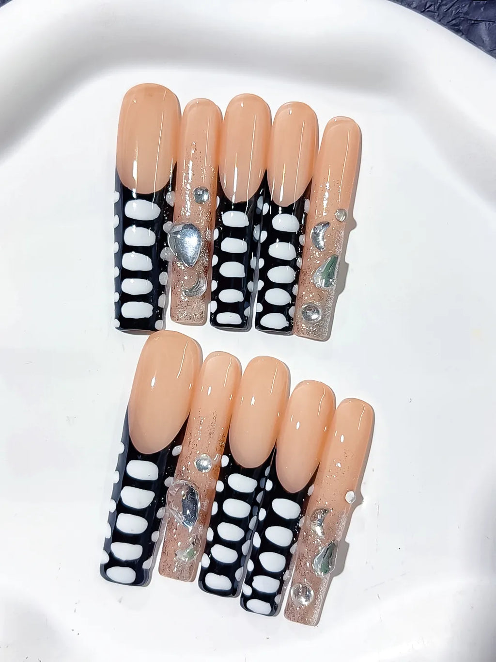 Nude Black White Silver Abstract Lattice Rhinestone press on nails close up