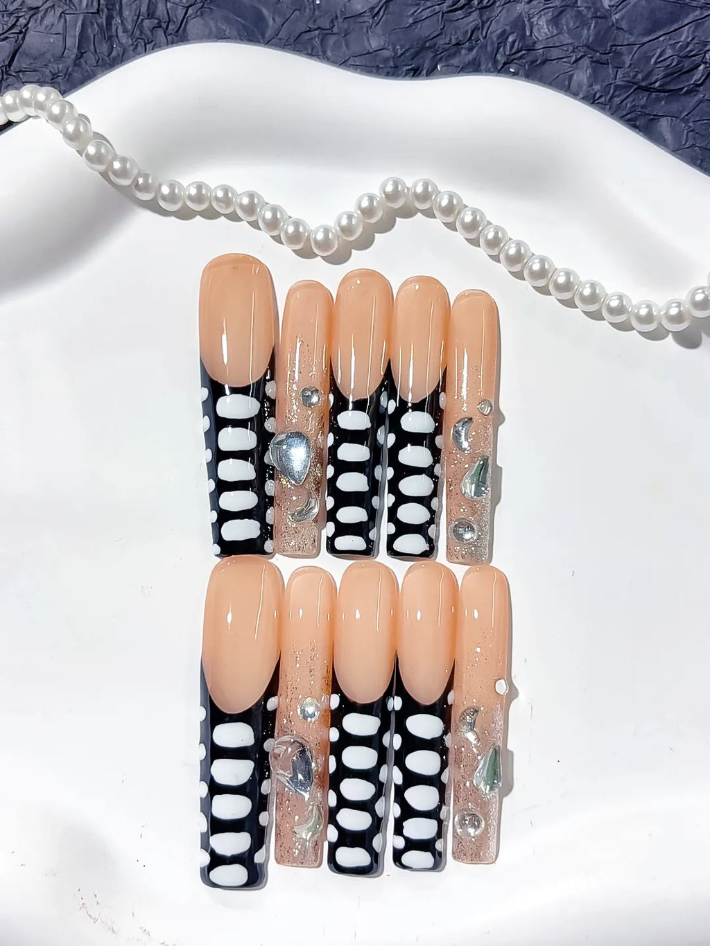 Nude Black White Silver Abstract Lattice Rhinestone press on nails detail view