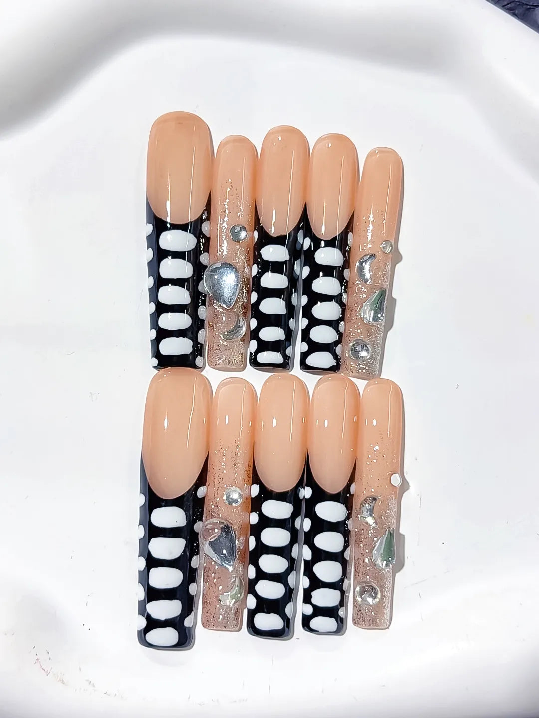 Nude Black White Silver Abstract Lattice Rhinestone press on nails detail view