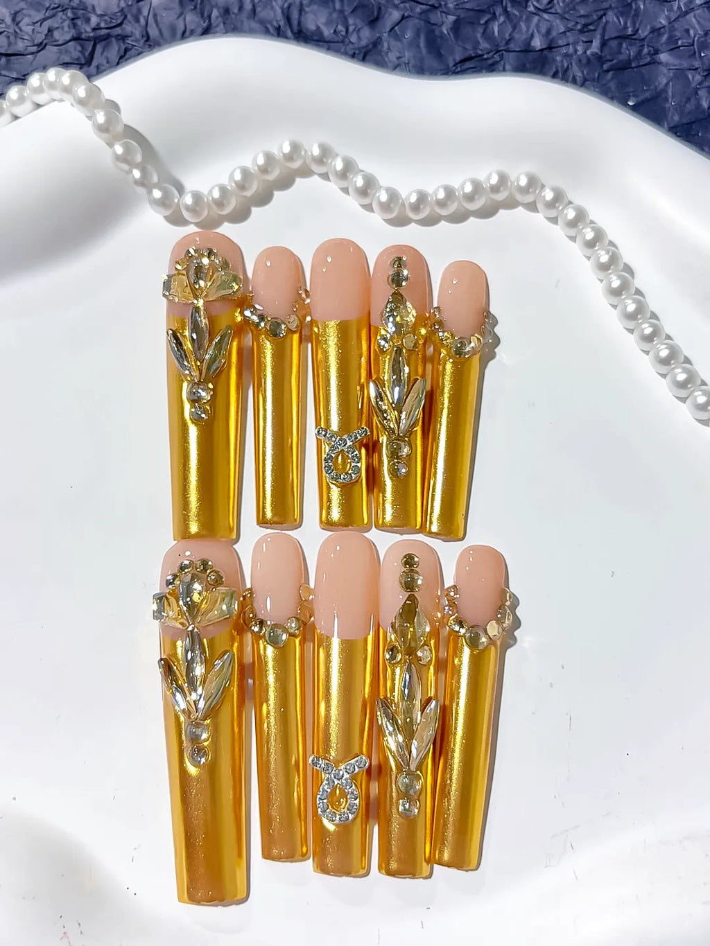 Nude Gold Silver Metallic Rhinestone press on nails detail view