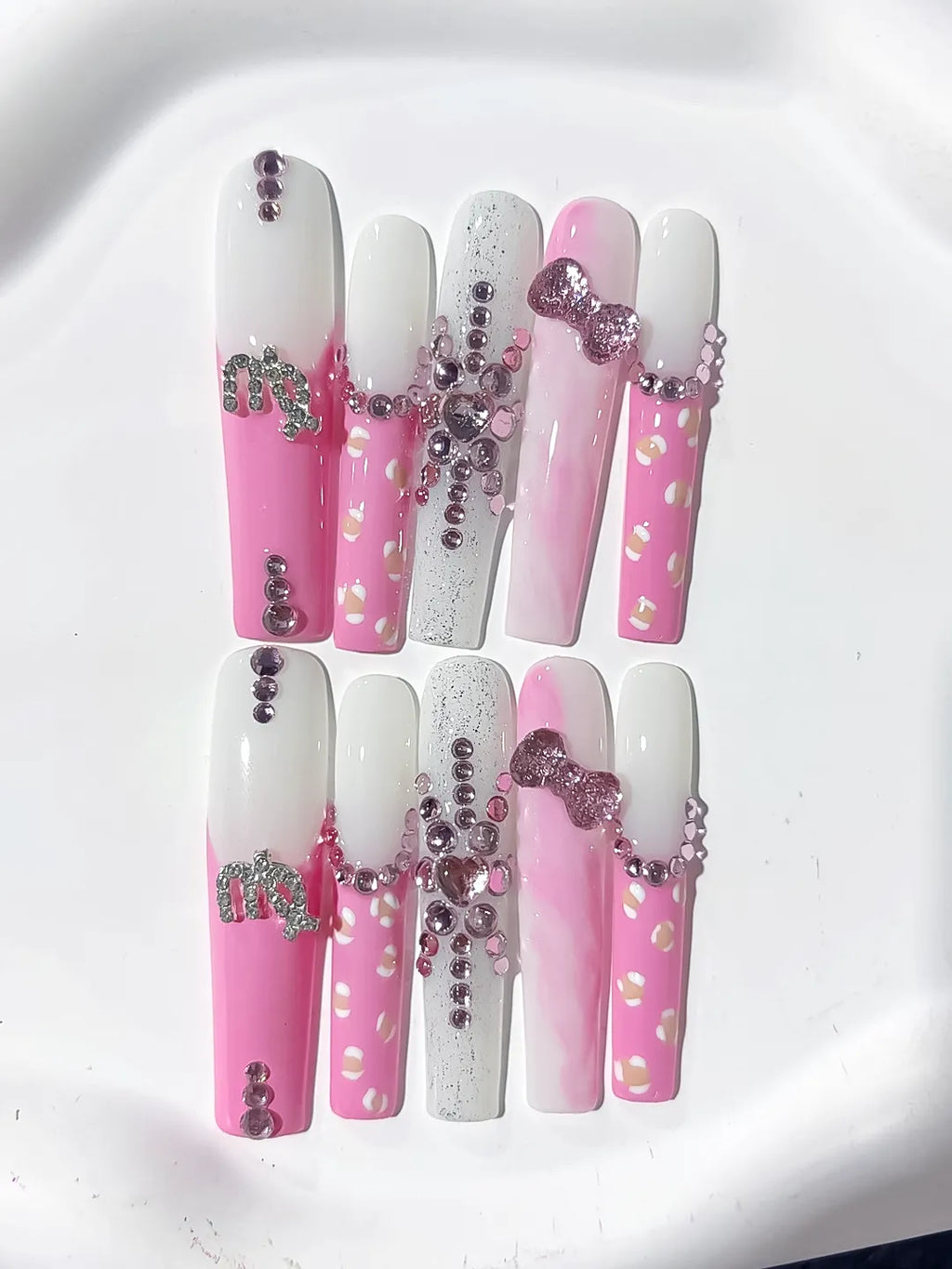 Pink White Silver Solid color Bow Heart Rhinestone press on nails detail view