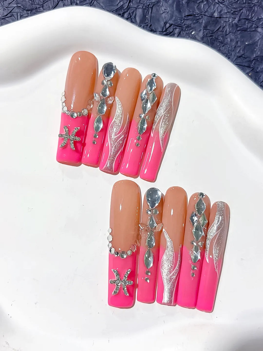 Nude Pink Silver Abstract Starfish Rhinestone press on nails detail view