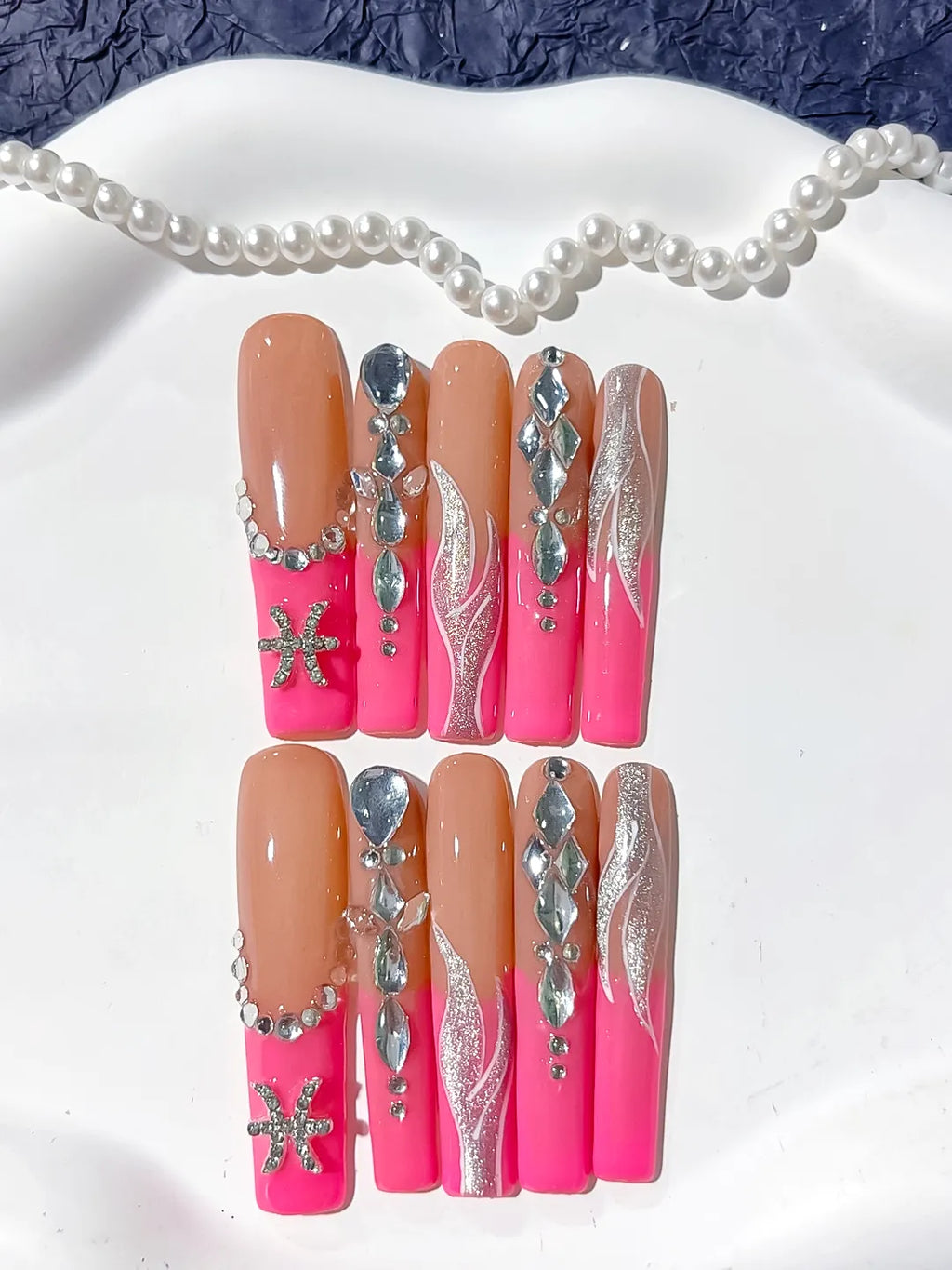 Nude Pink Silver Abstract Starfish Rhinestone press on nails detail view