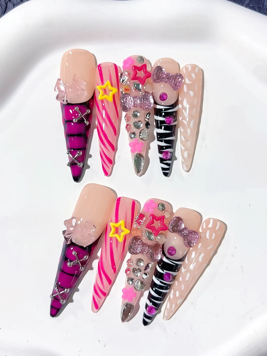 Nude Pink Black White Yellow Silver Abstract Bow Star Rhinestone 3D press on nails close up