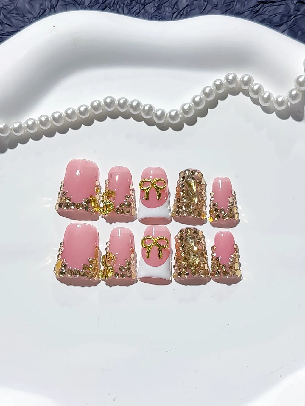Pink White Gold Glitter Bow press on nails detail view