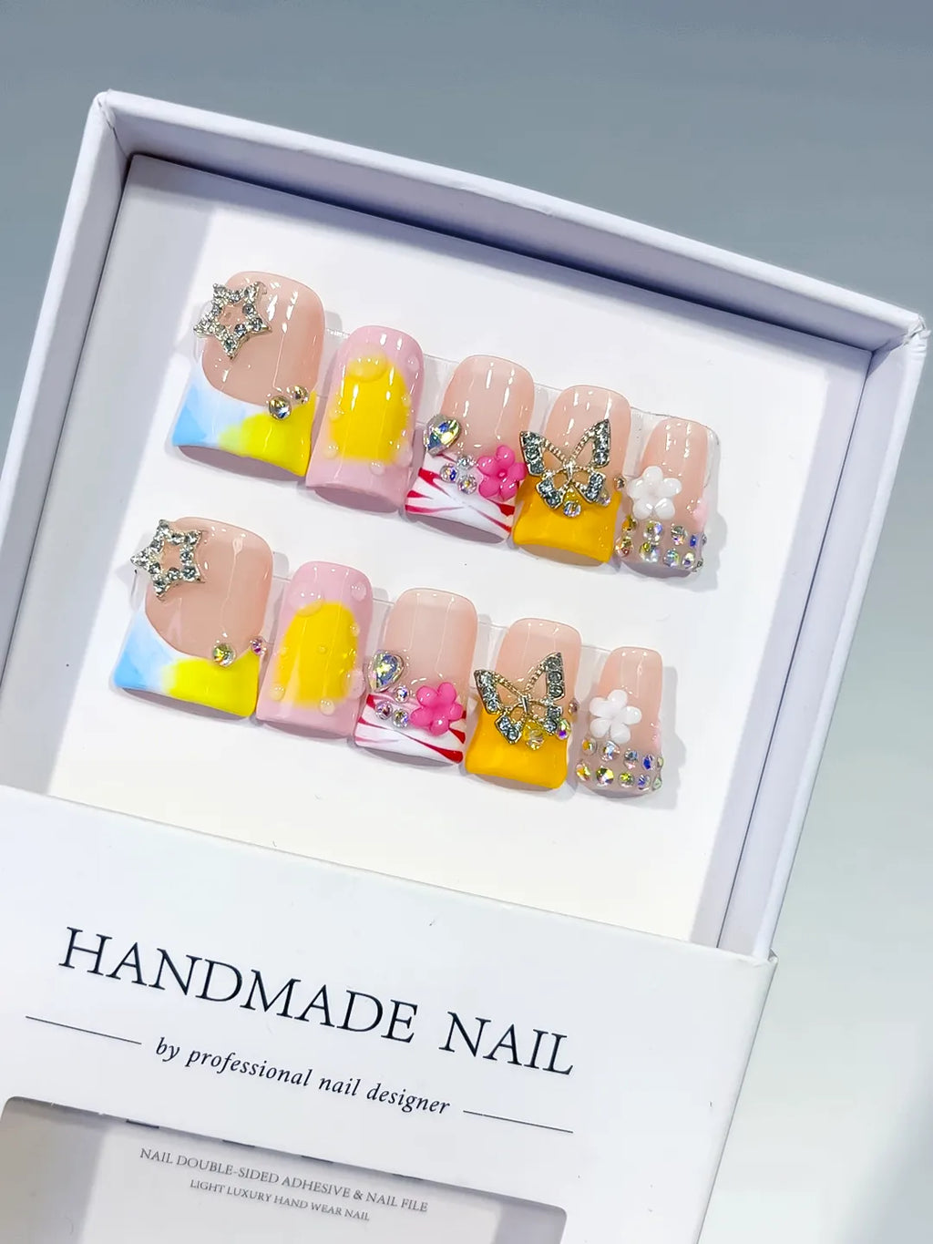 Nude Yellow White Gold Abstract Flower Heart Rhinestone press on nails