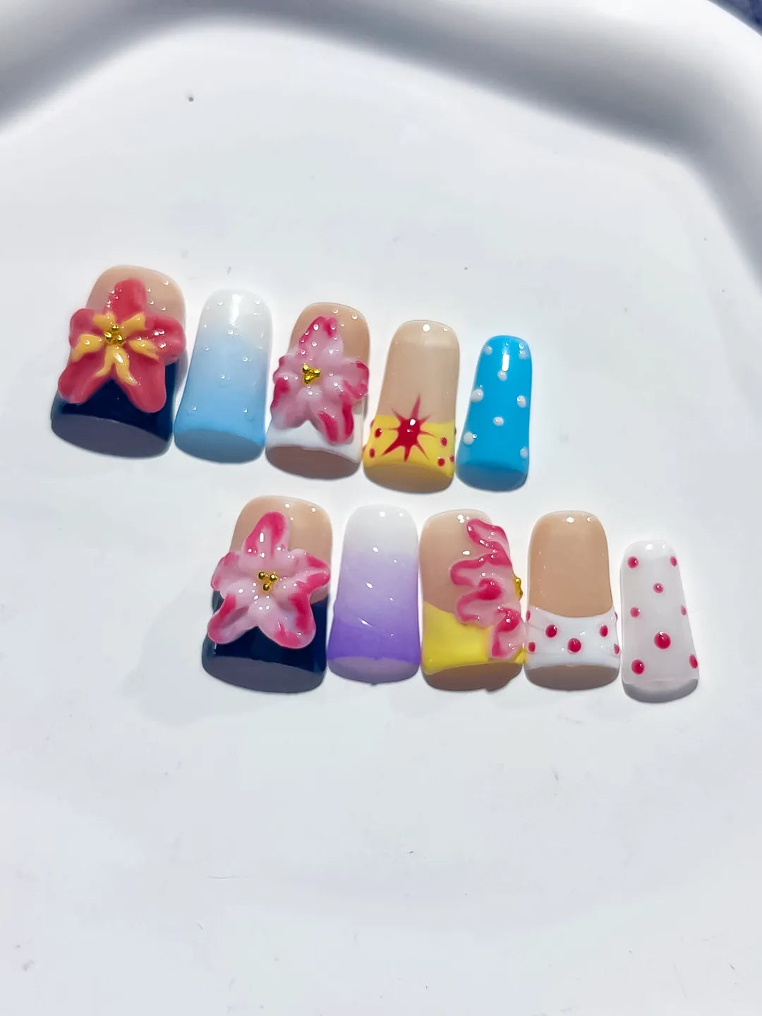 Black Red Pink Blue White Yellow Abstract Flower Dot Pattern 3D press on nails close up