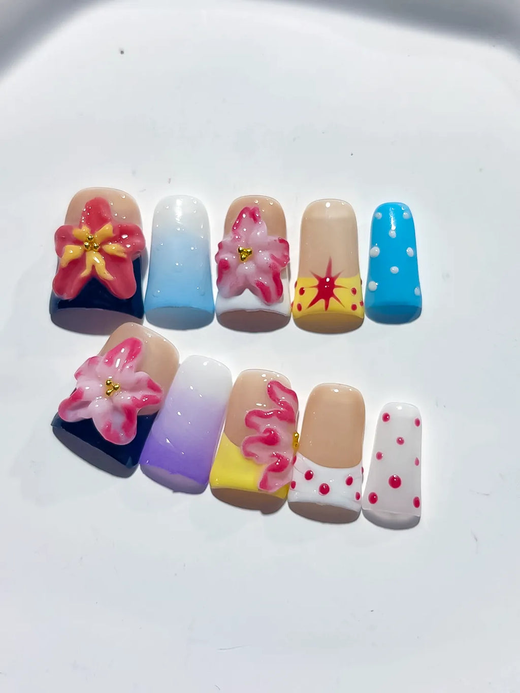 Black Red Pink Blue White Yellow Abstract Flower Dot Pattern 3D press on nails detail view