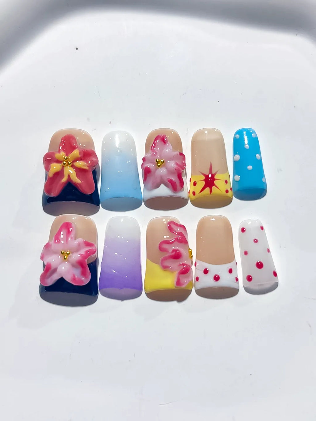 Black Red Pink Blue White Yellow Abstract Flower Dot Pattern 3D press on nails detail view