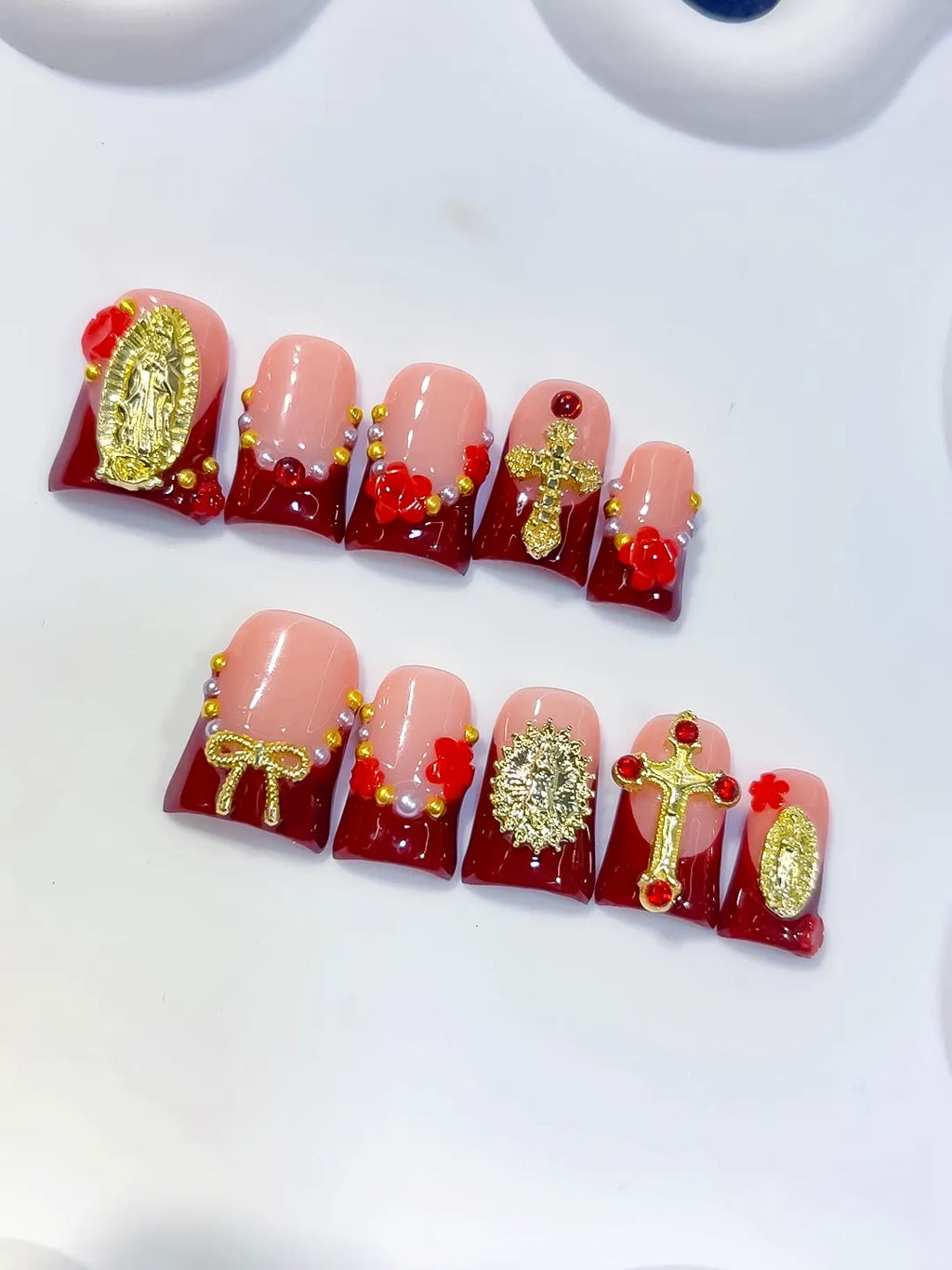 Nude Red Gold Green Abstract Portrait Flower Heart Rhinestone press on nails close up