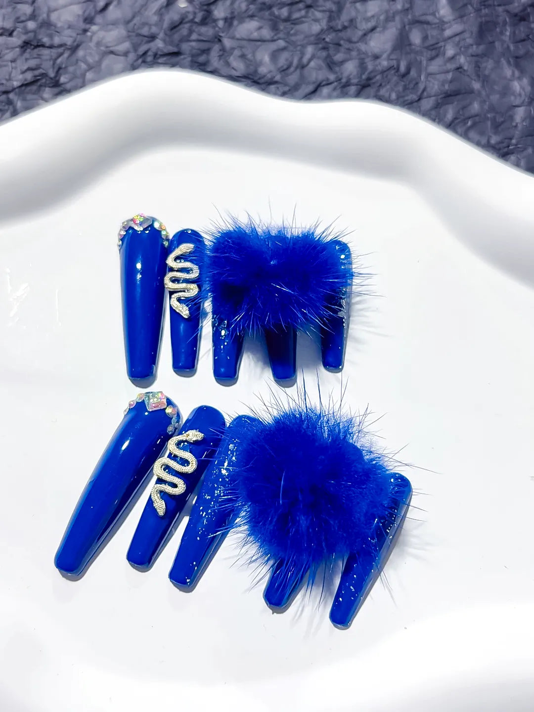Blue Silver Solid color Bear Rhinestone 3D press on nails detail view