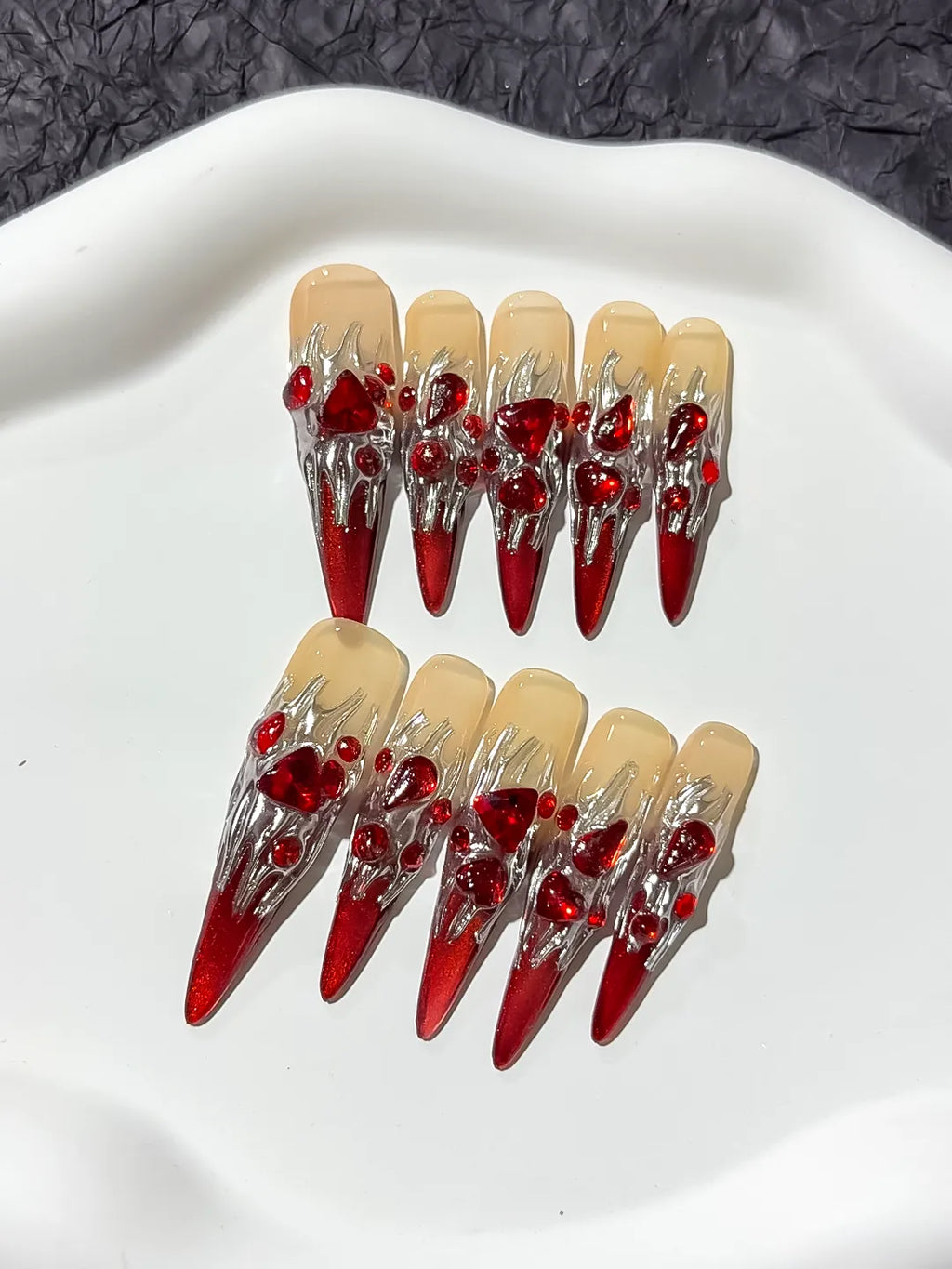 Red White Gold Abstract Bow Metallic Accent press on nails detail view