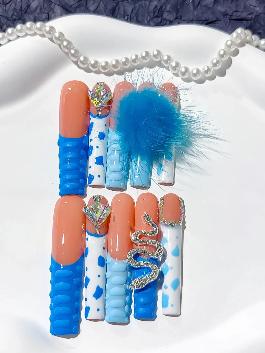 Blue Nude White Solid color Flower Fur Texture 3D press on nails detail view