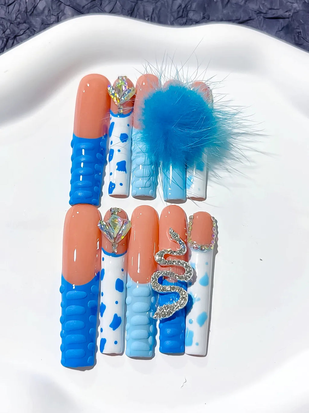 Blue Nude White Solid color Flower Fur Texture 3D press on nails detail view