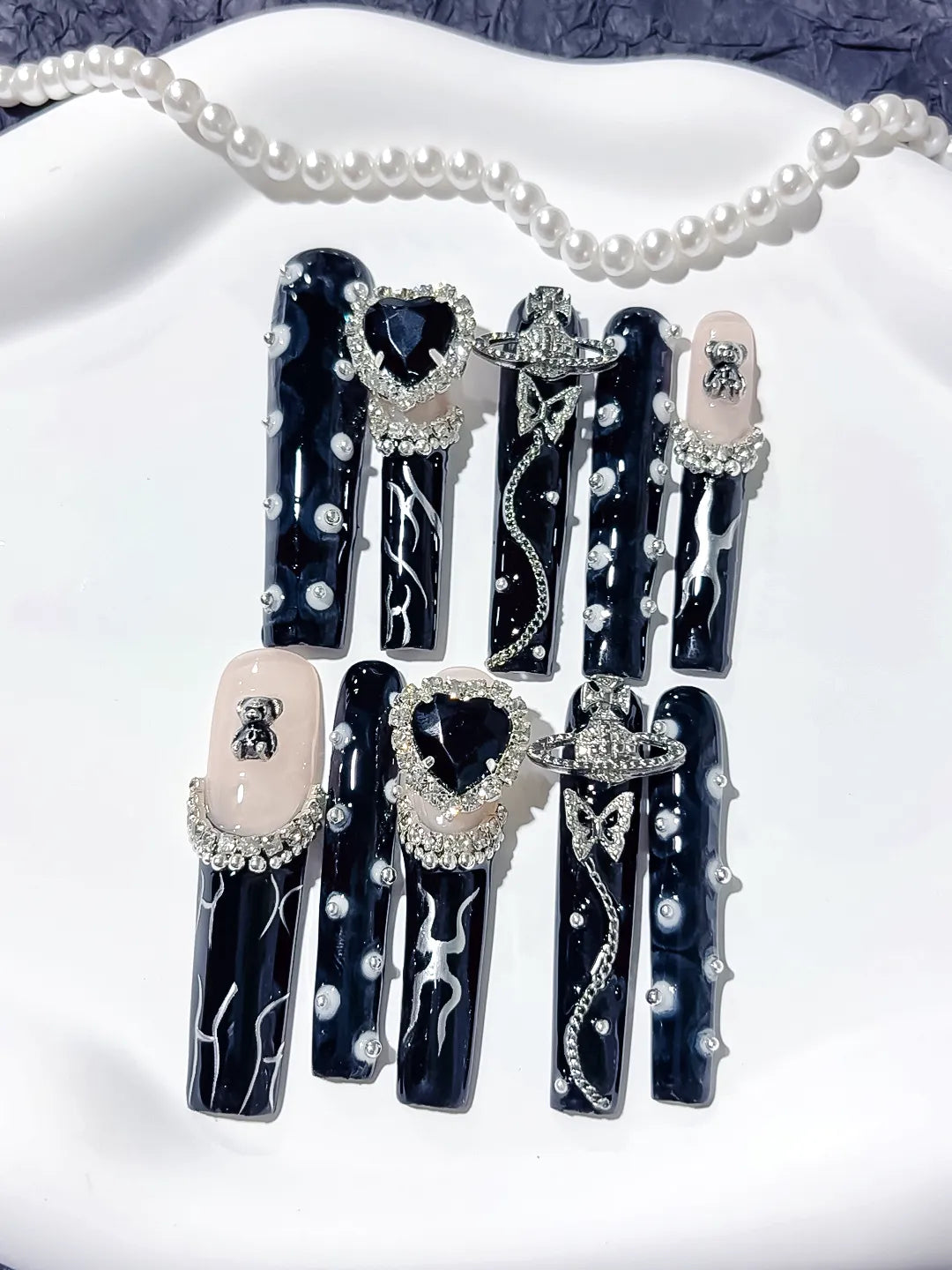 Black White Silver Abstract Flower Rhinestone 3D press on nails close up