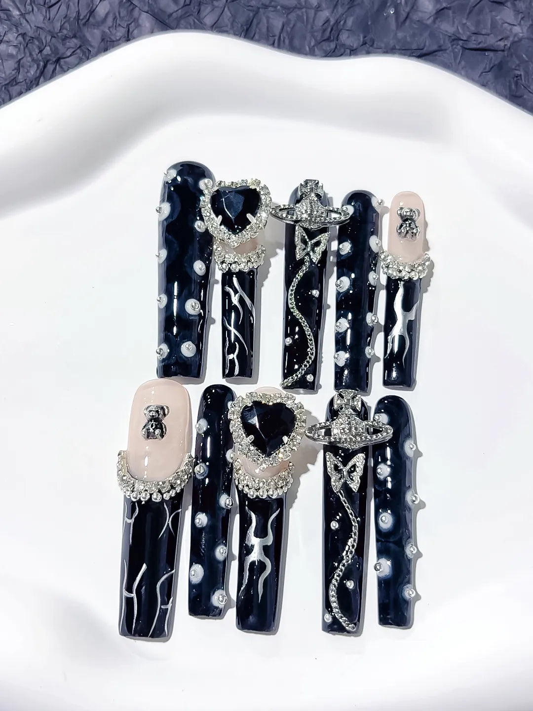 Black White Silver Abstract Flower Rhinestone 3D press on nails detail view