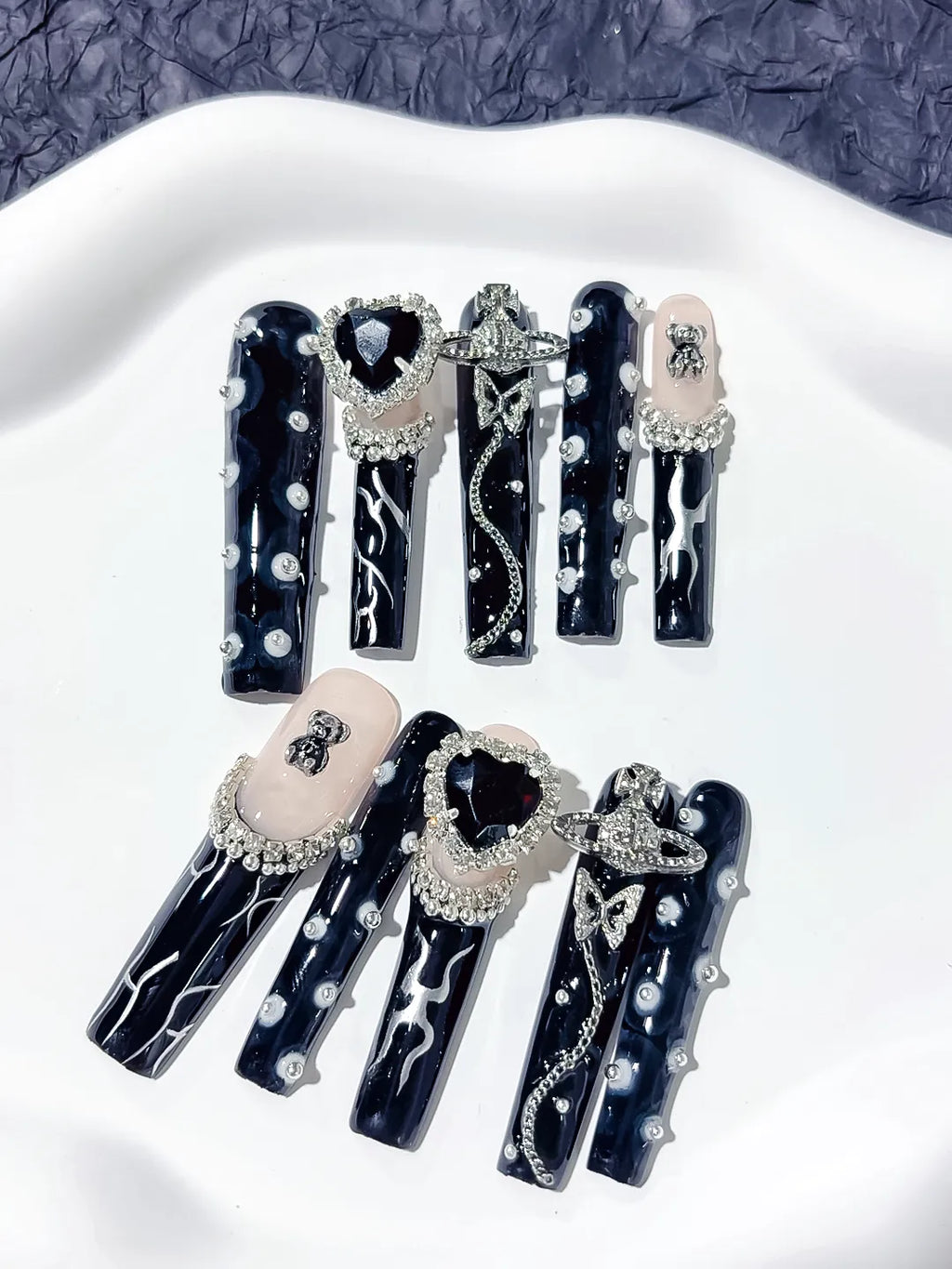 Black White Silver Abstract Flower Rhinestone 3D press on nails detail view