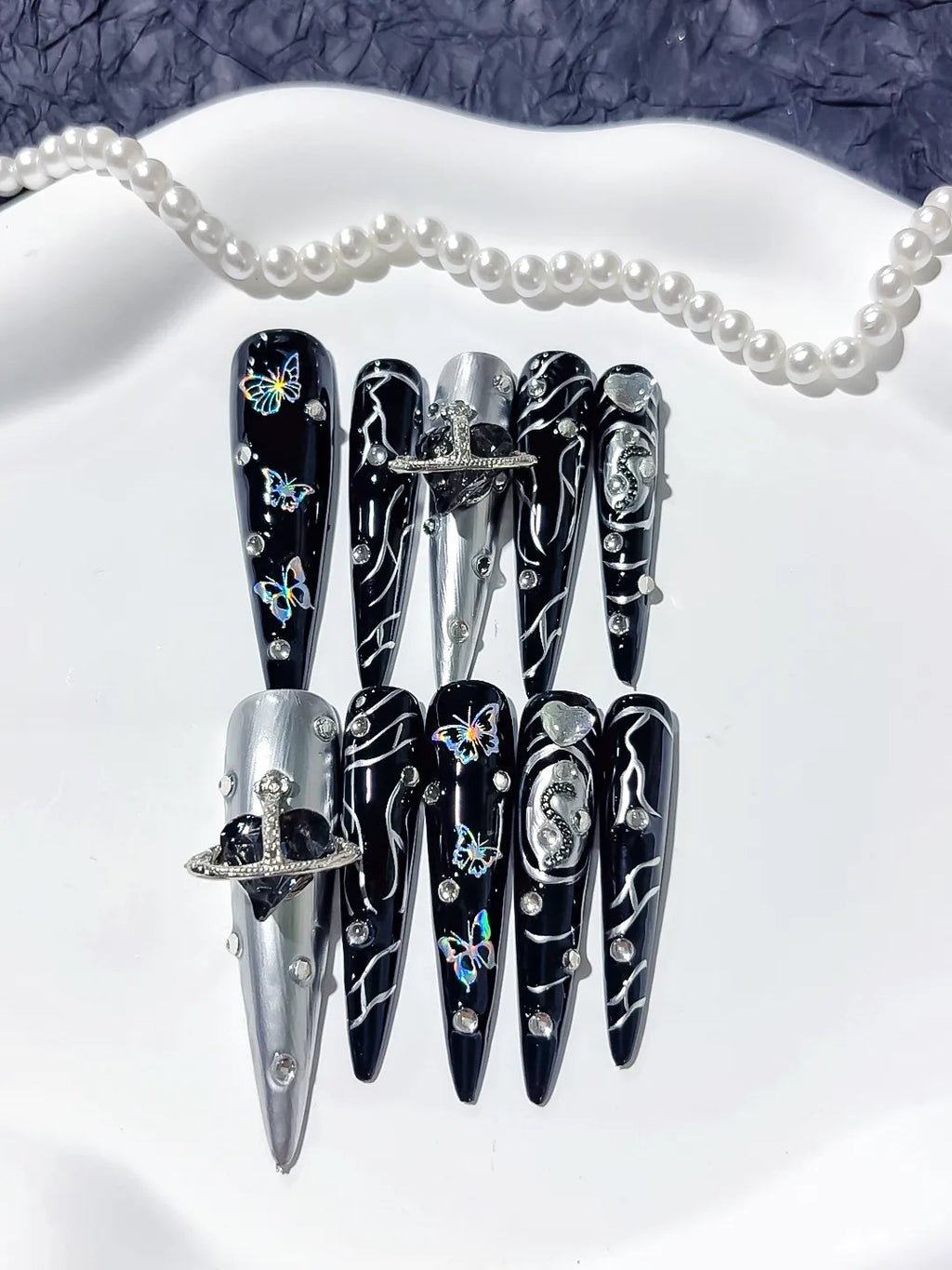 Black Silver Solid color Bear Rhinestone 3D press on nails close up