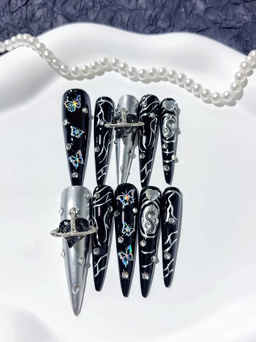 Black Silver Solid color Bear Rhinestone 3D press on nails close up