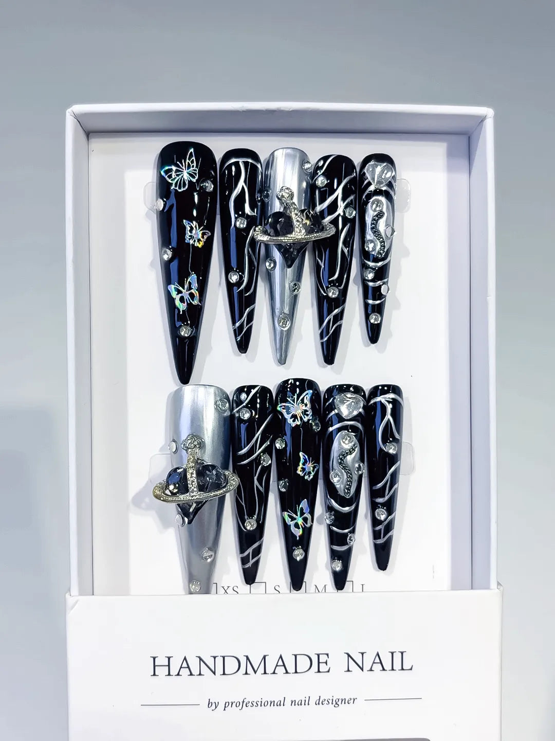 Black Silver Solid color Bear Rhinestone 3D press on nails full set view