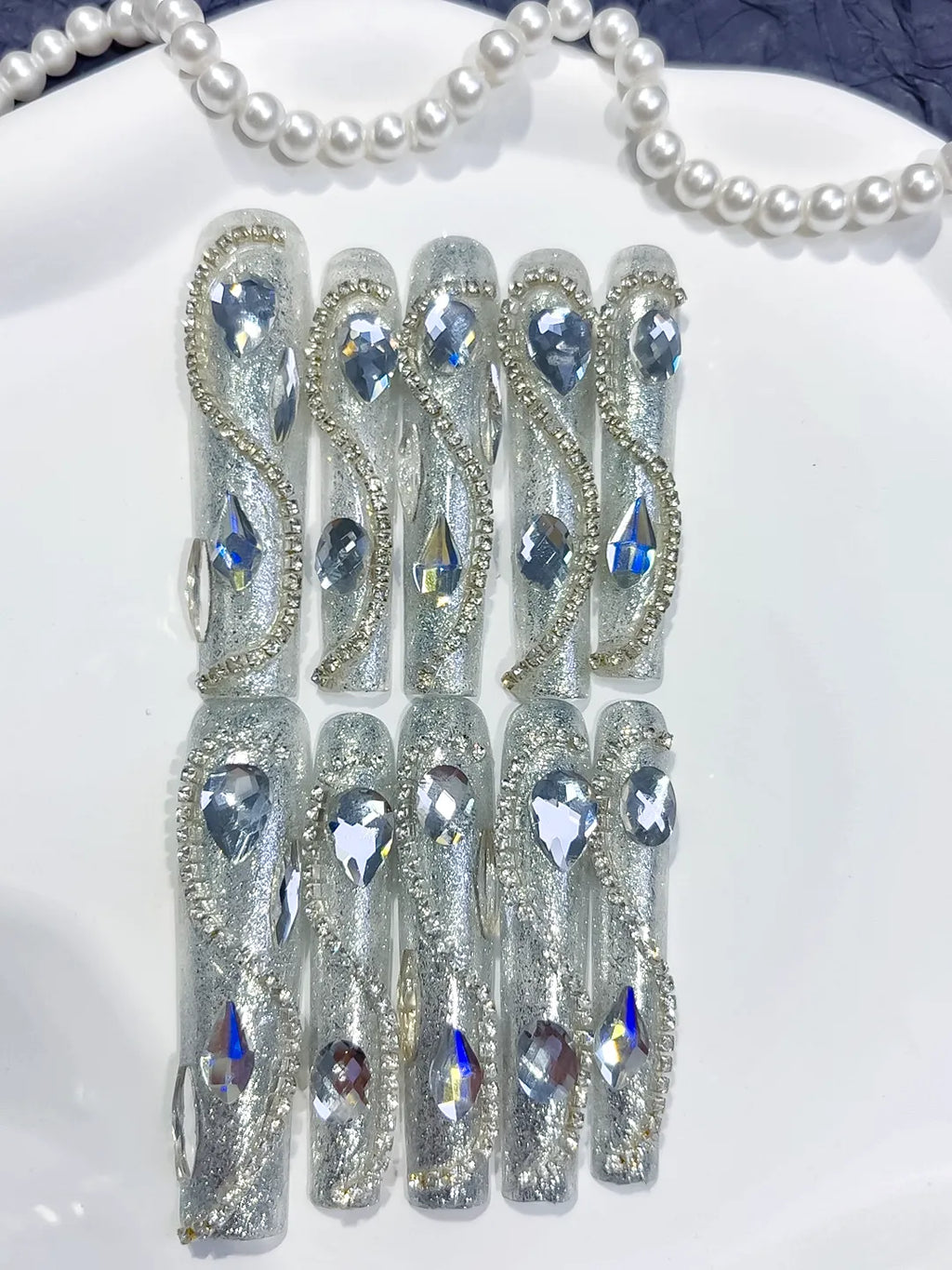 Silver Solid color Rhinestone Crystal Cluster press on nails detail view