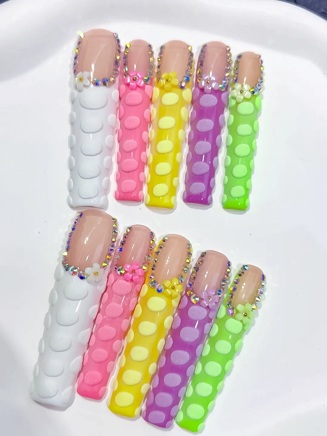 Nude Pink Yellow Green Abstract press on nails detail view