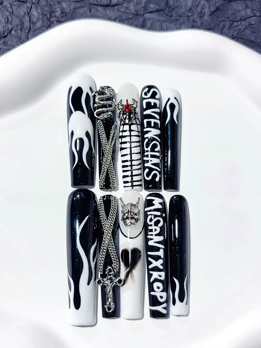 White Black Abstract Swirl 3D press on nails detail view