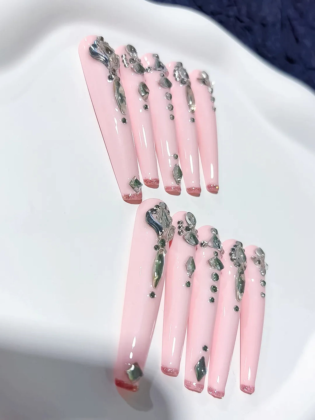 Pink Silver Solid color Bow Rhinestone 3D press on nails close up
