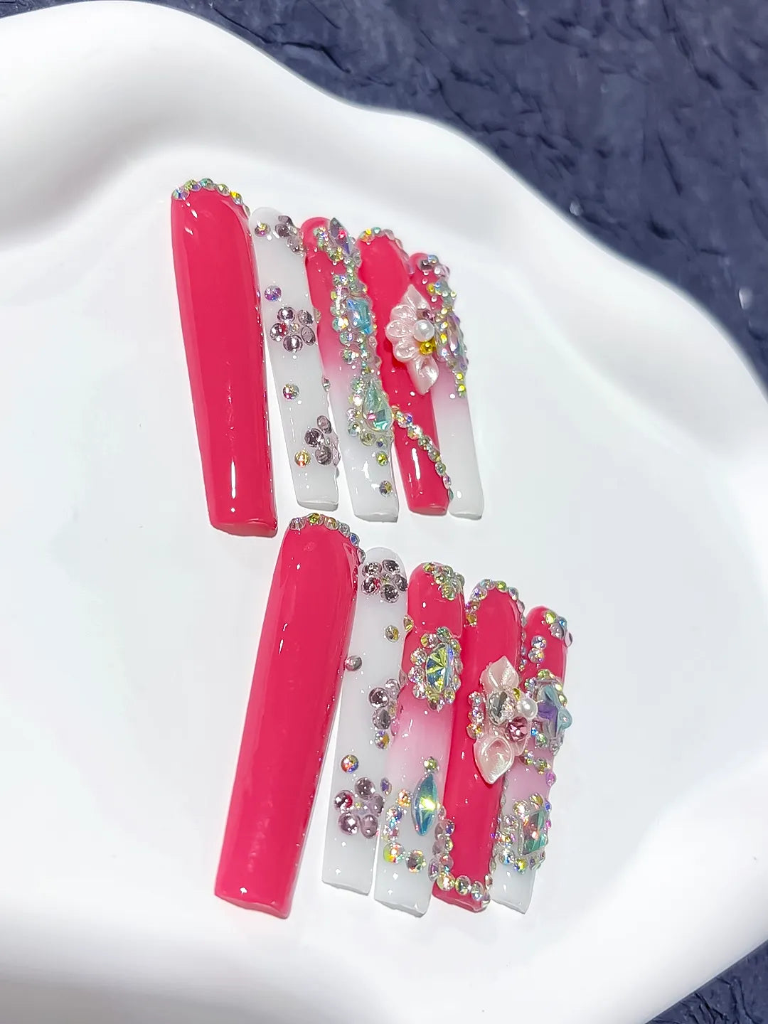 Red Silver Solid color Rhinestone Crystal Cluster press on nails detail view