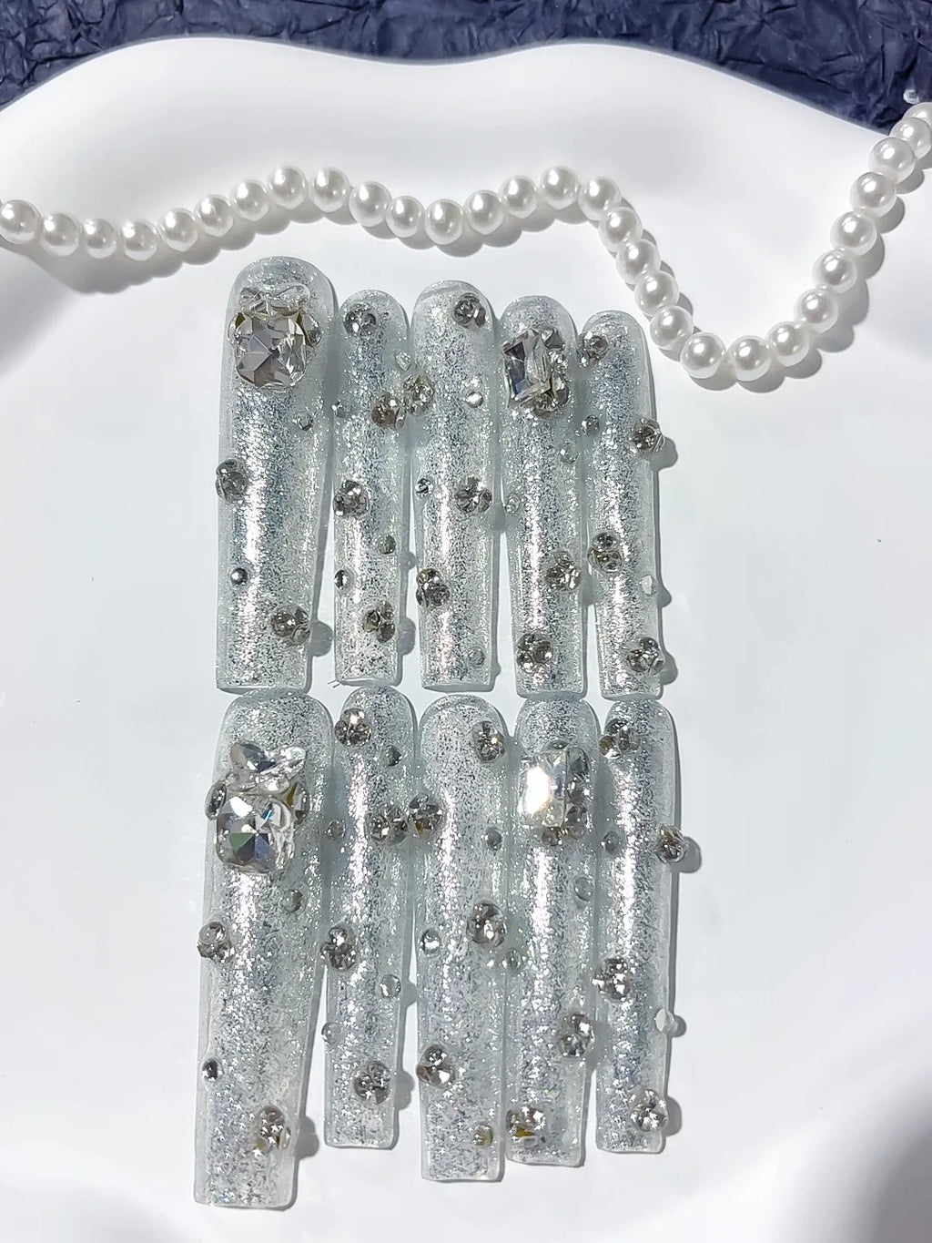 Silver Solid color Rhinestone Crystal Cluster press on nails detail view